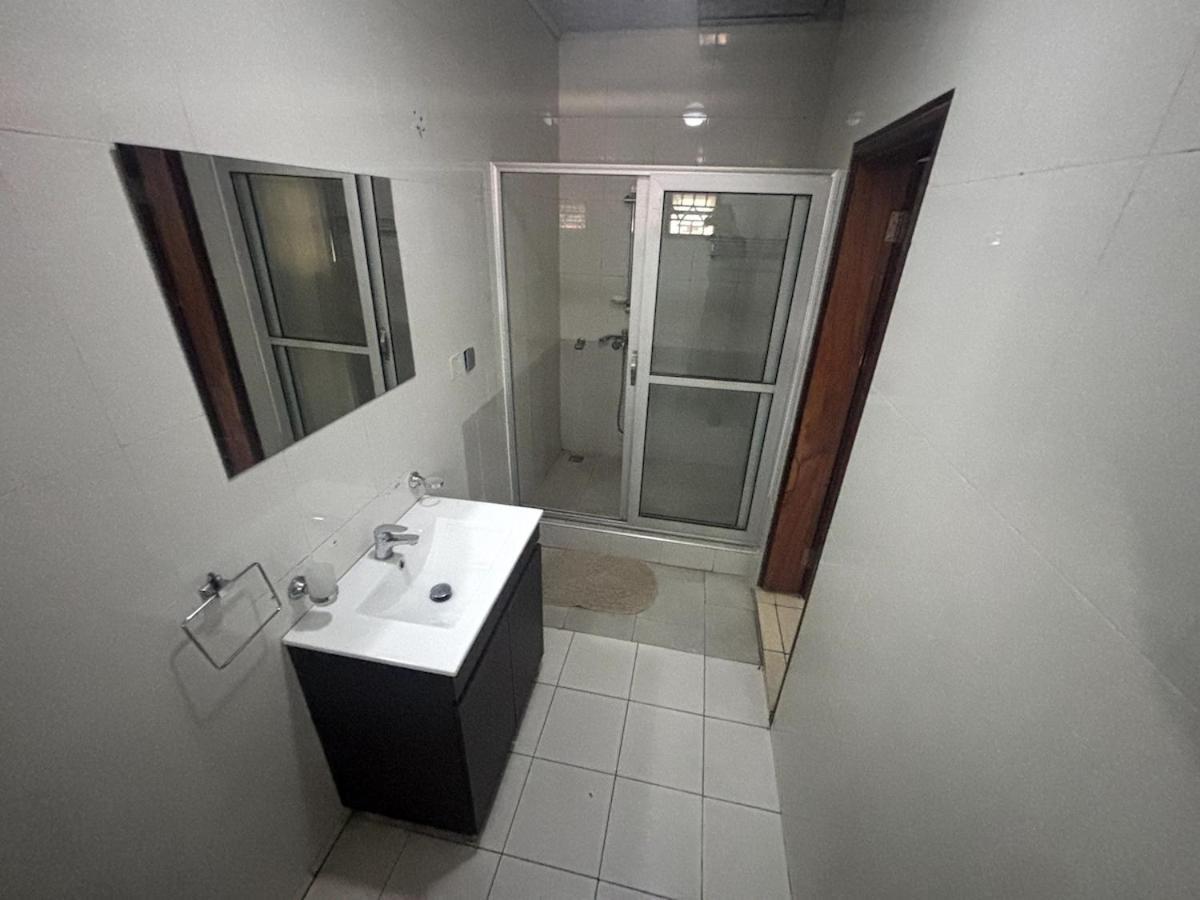 אקרה Takako Court Luxury Houses & Apartments, East Legon מראה חיצוני תמונה